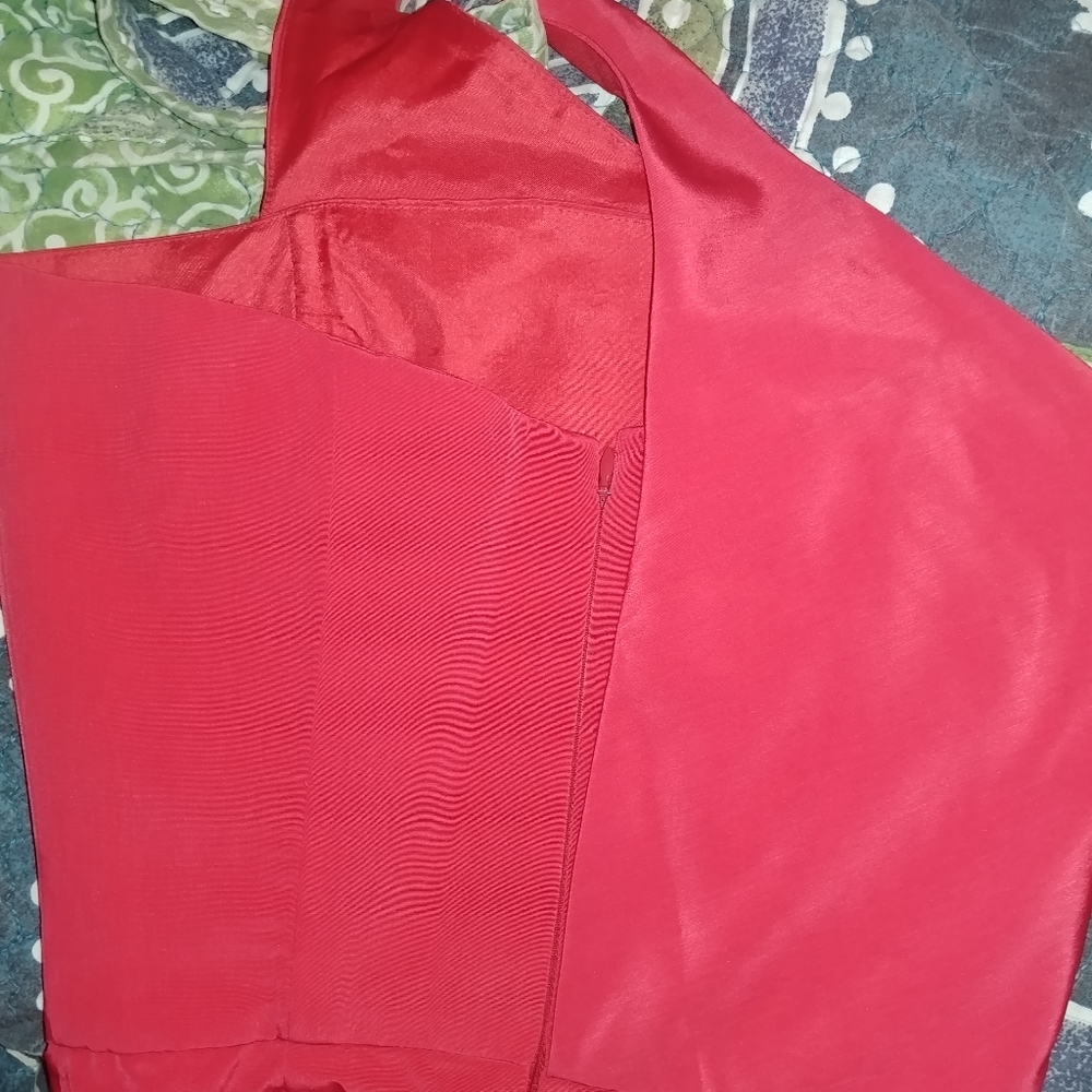 RED DRESS XS - Picture 3 of 6